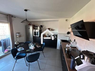 Appartement - 64 m² - 3 pièces