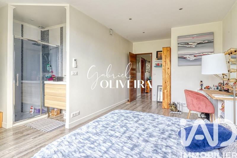 Maison de maîtres - 242 m² - 7 pièces