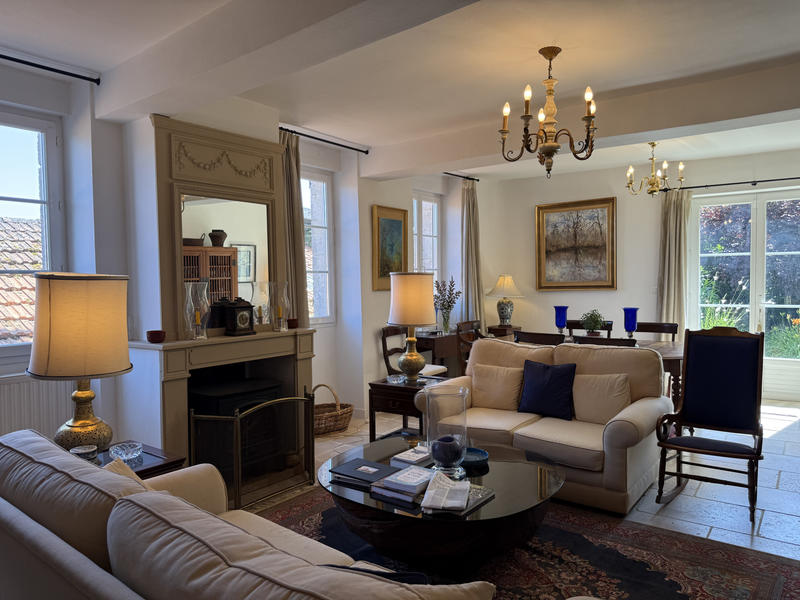 Maison de village - 197 m² - 9 pièces