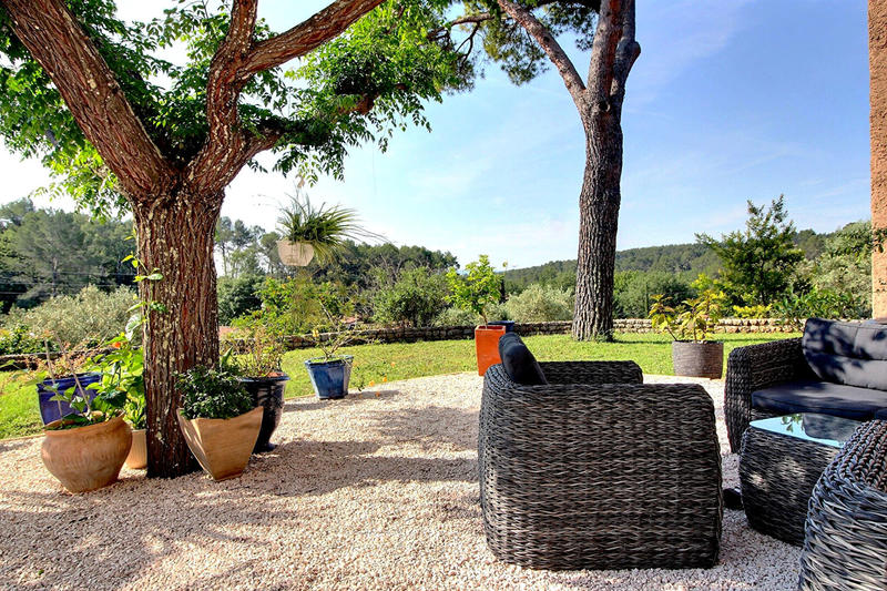 Maison - 270 m² - 12 pièces