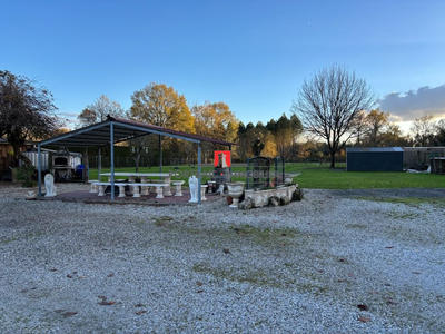 Maison - 220 m² - 11 pièces