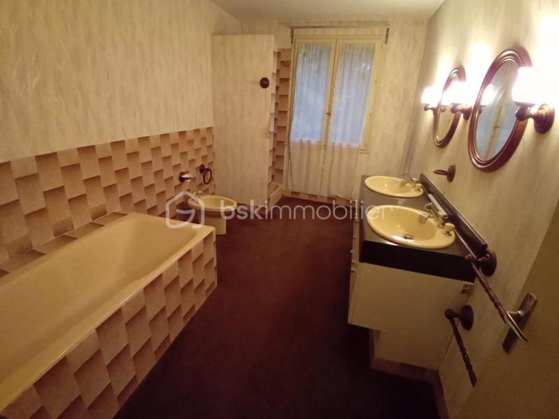 Maison de ville - 139 m² - 7 pièces