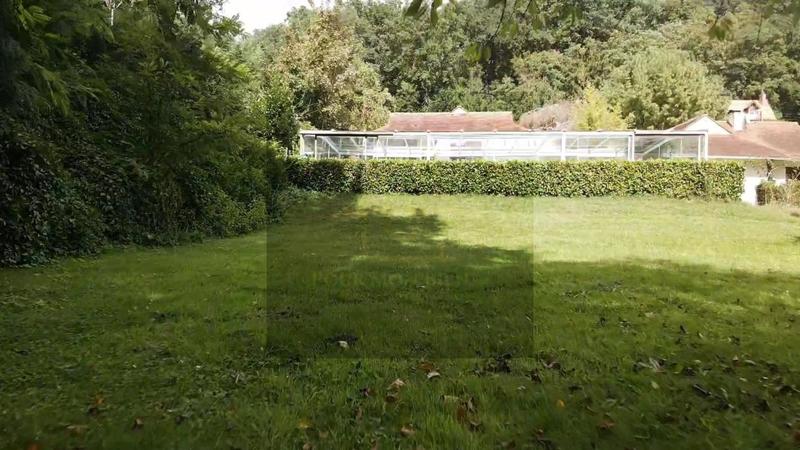 Propriété - 227 m² - 8 pièces