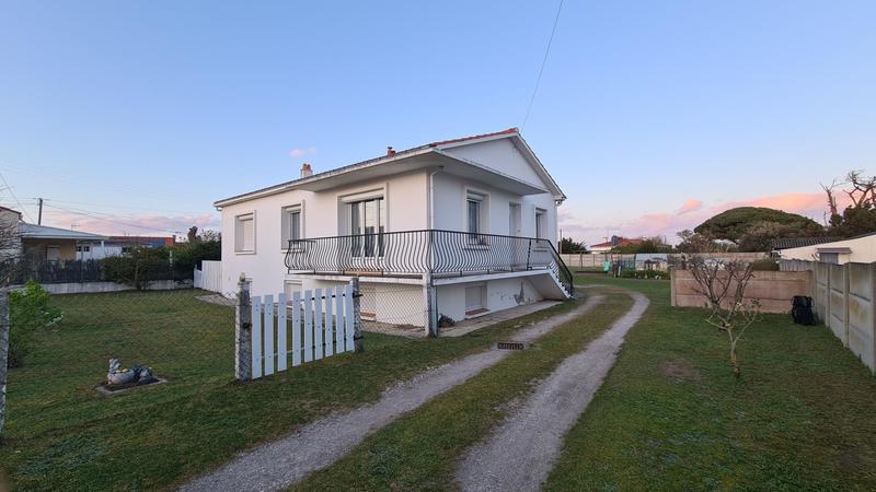 Maison - 172 m² - 8 pièces