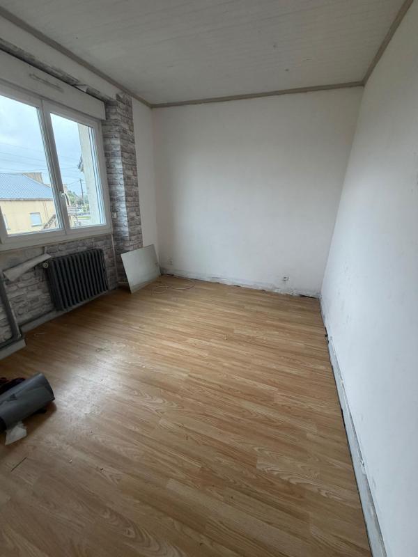 Maison - 185 m² - 8 pièces