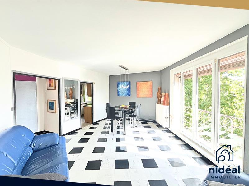 Appartement - 80 m² - 4 pièces