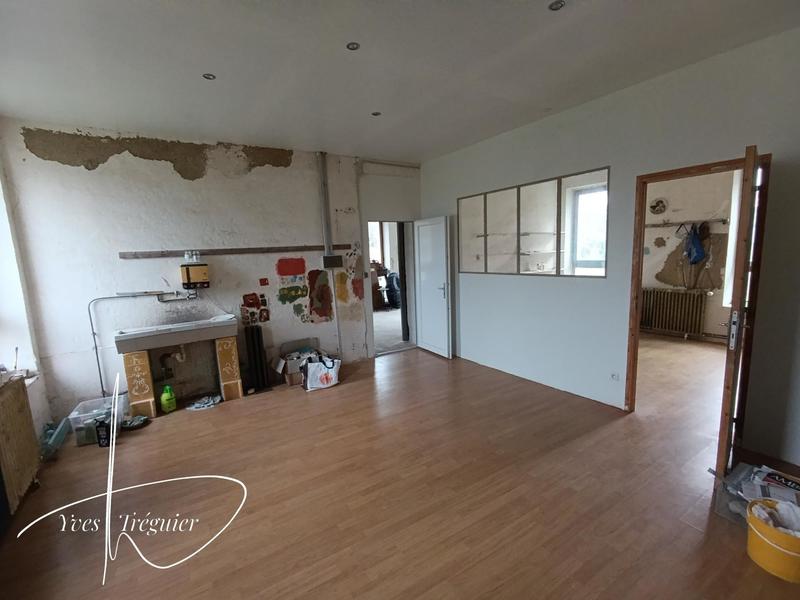 Maison - 406 m² - 7 pièces