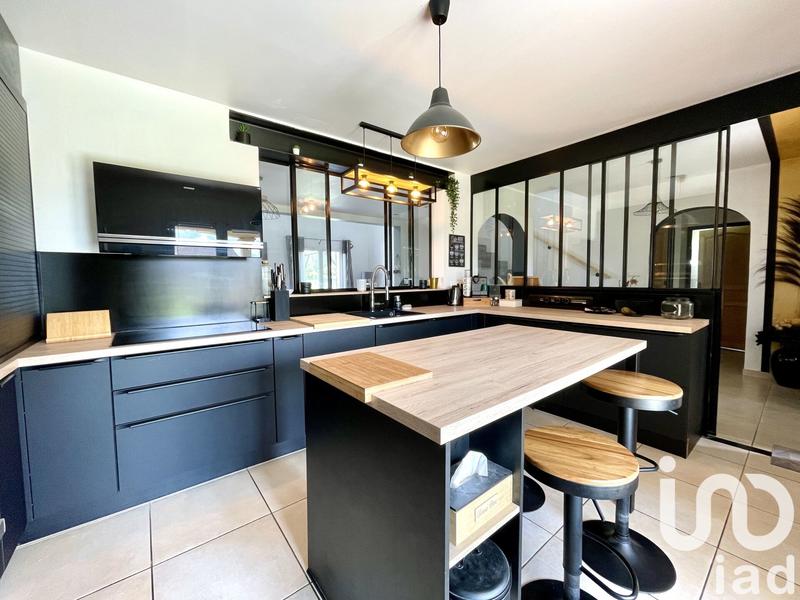 Maison - 156 m² - 7 pièces