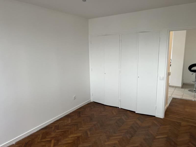 Studio - 28 m² - 1 pièce