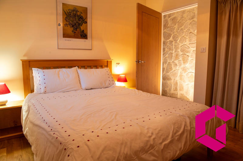 Maison - 322 m² - 6 pièces