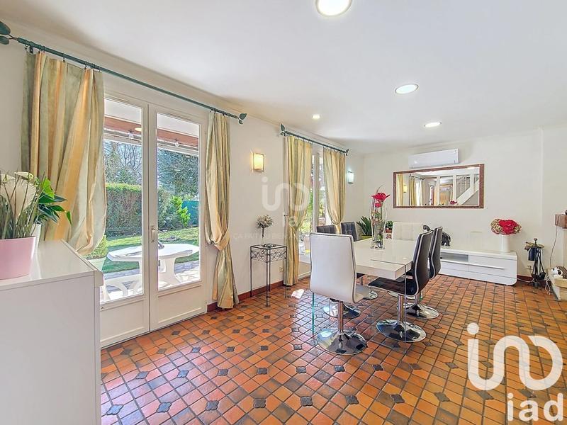 Maison - 175 m² - 8 pièces