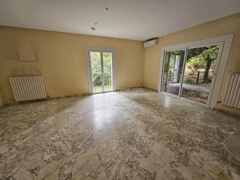 Maison - 200 m² - 7 pièces