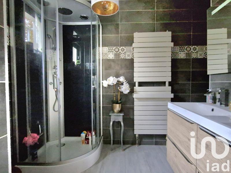 Maison - 152 m² - 7 pièces