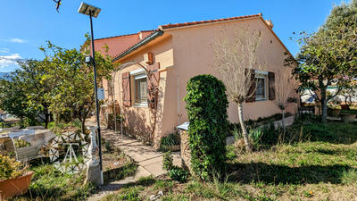 Villa - 99 m² - 5 pièces
