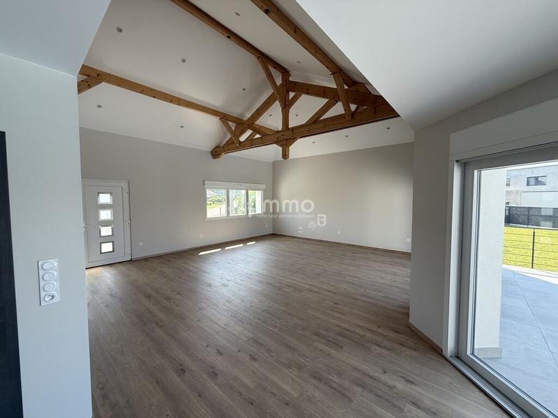 Maison - 183 m² - 6 pièces