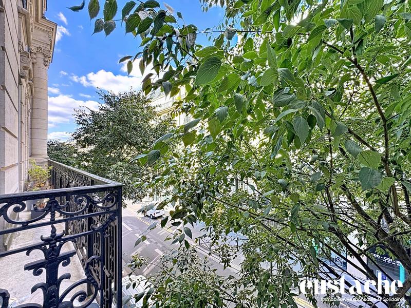 Appartement - 97 m² - 5 pièces