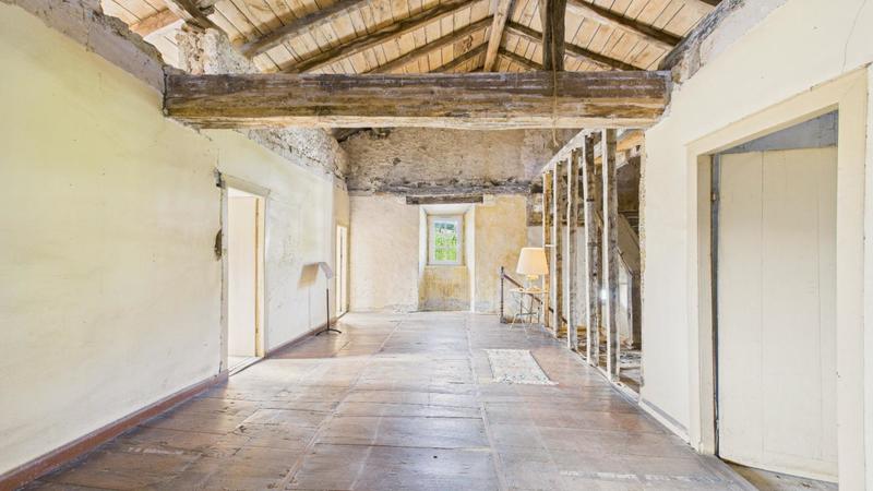 Maison - 293 m² - 10 pièces