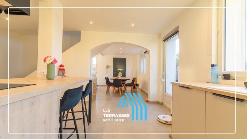 Maison traditionnelle - 82 m² - 4 pièces