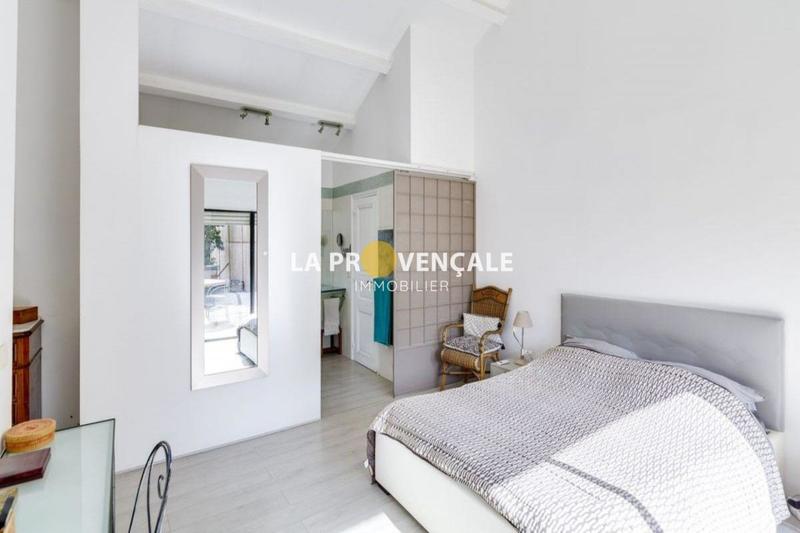 Villa - 202 m² - 6 pièces