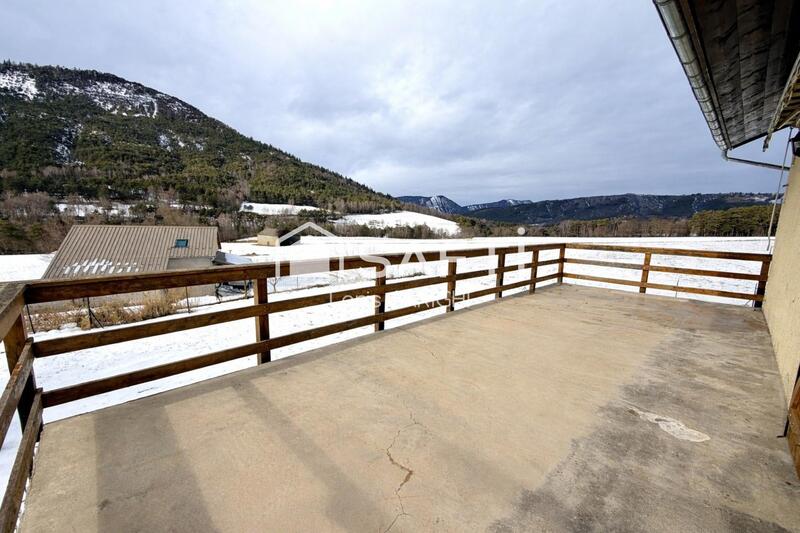 Maison - 107 m² - 4 pièces