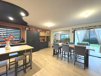 Maison contemporaine - 154 m² - 5 pièces