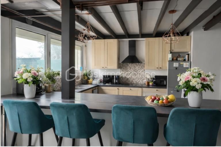 Maison - 105 m² - 6 pièces