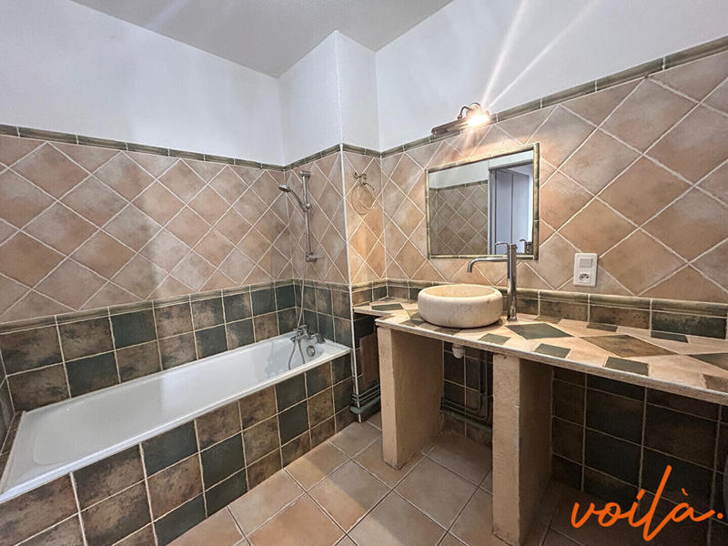 Appartement - 60 m² - 2 pièces