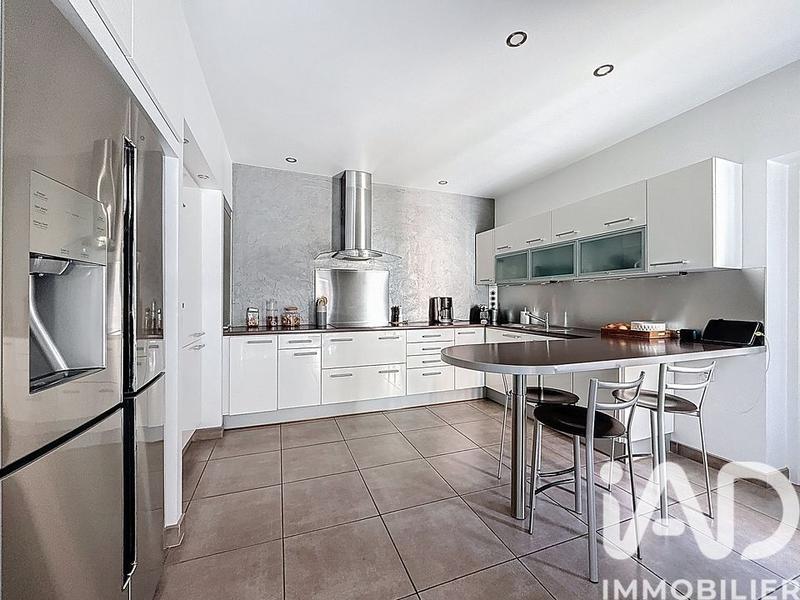 Maison - 153 m² - 5 pièces