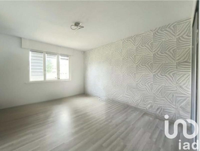 Maison - 230 m² - 9 pièces