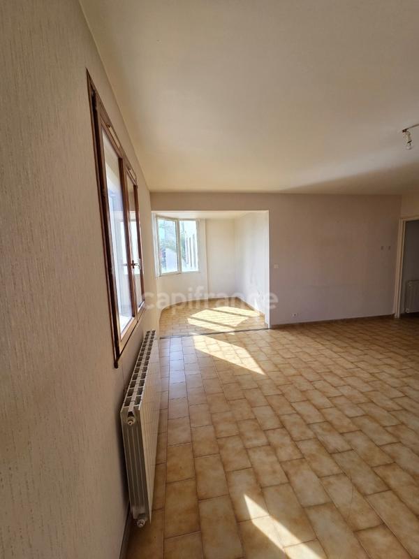 Appartement - 81 m² - 3 pièces