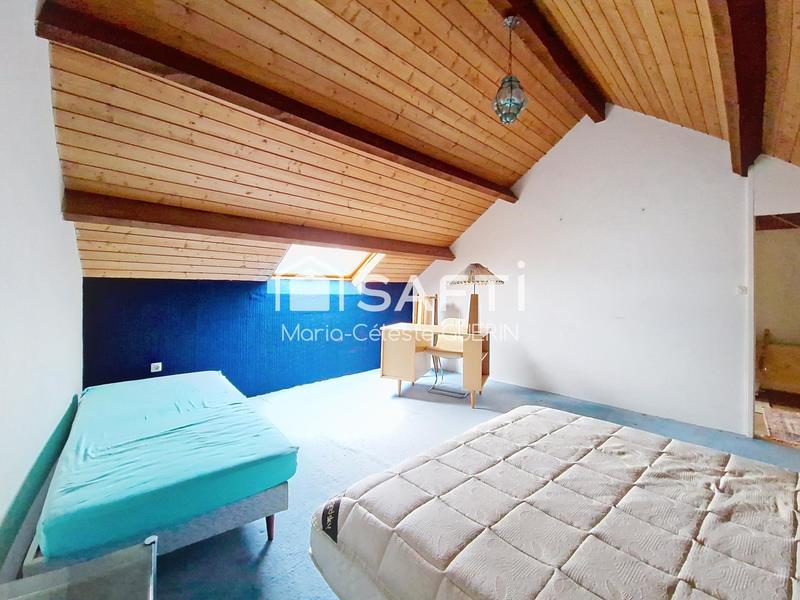 Maison - 248 m² - 7 pièces