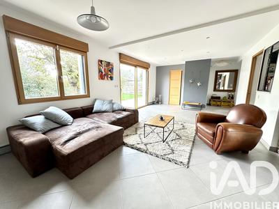 Maison - 173 m² - 8 pièces