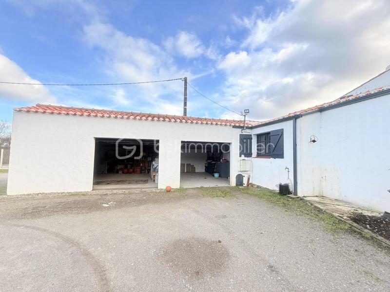 Propriété - 136 m² - 6 pièces