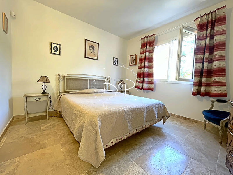 Maison - 185 m² - 6 pièces