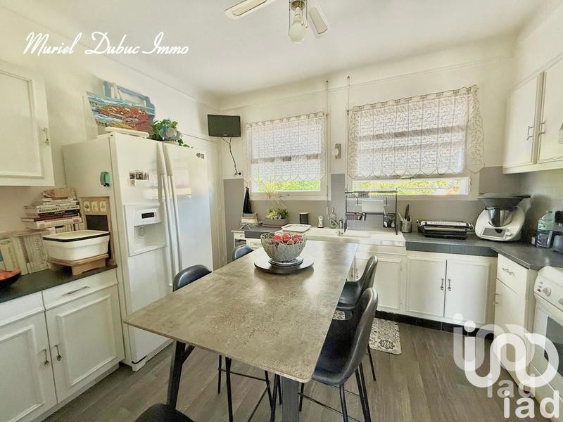 Maison - 200 m² - 7 pièces