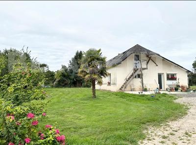 Maison - 314 m² - 11 pièces