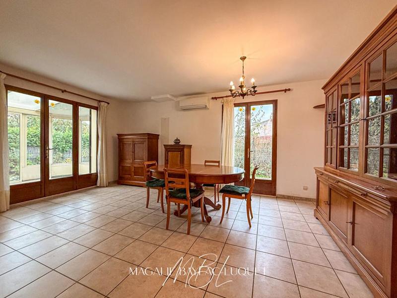 Maison - 104 m² - 4 pièces