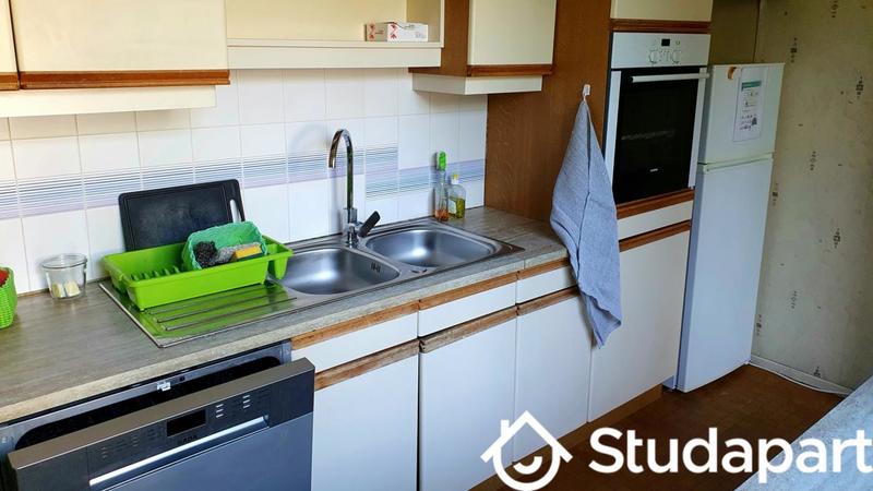 Chambre - 11 m² - 1 pièce