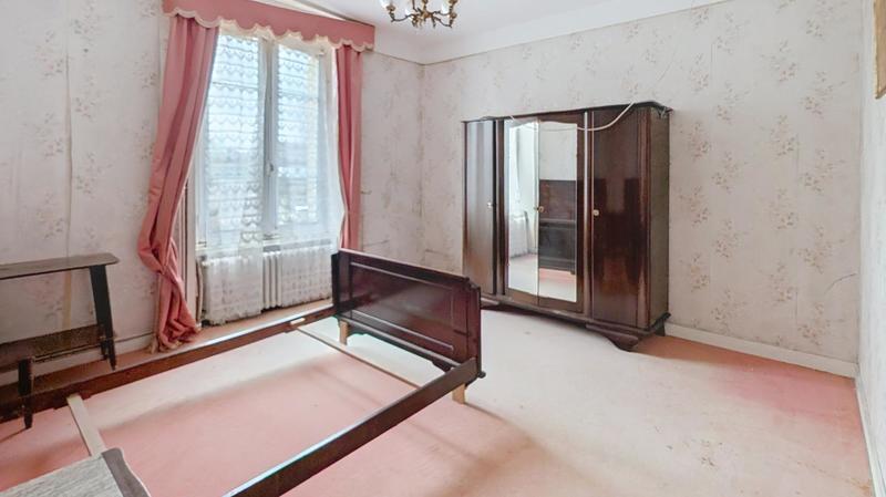 Maison - 220 m² - 10 pièces