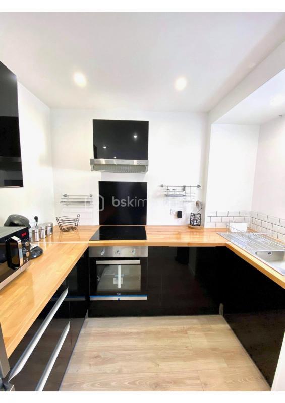 Immeuble - 256 m² - 11 pièces