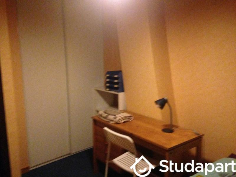 Chambre - 10 m² - 1 pièce