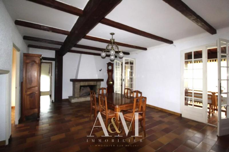 Villa - 220 m² - 6 pièces