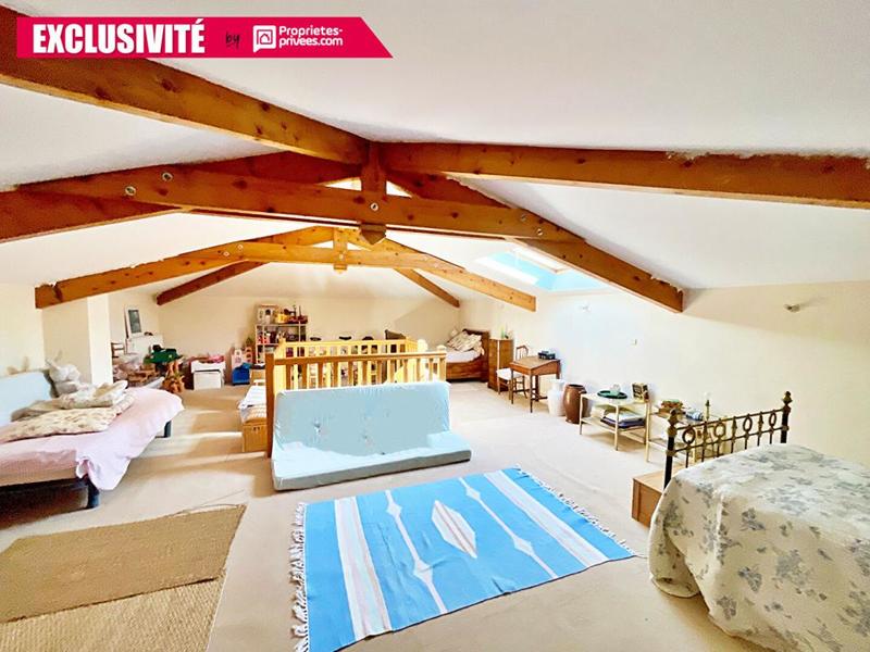 Propriété - 350 m² - 8 pièces