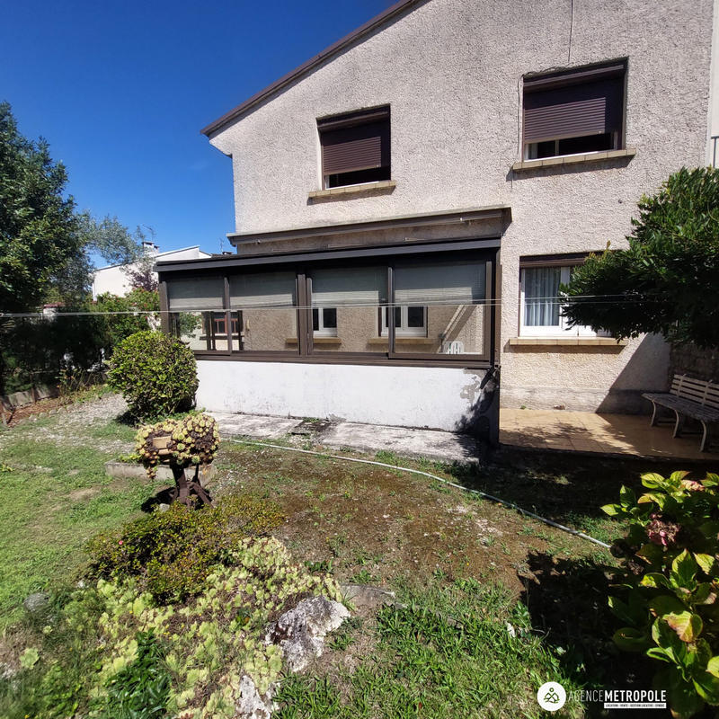 Maison - 93 m² - 5 pièces