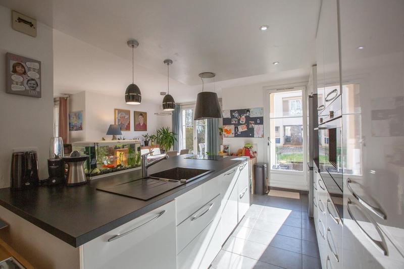 Appartement - 99 m² - 5 pièces