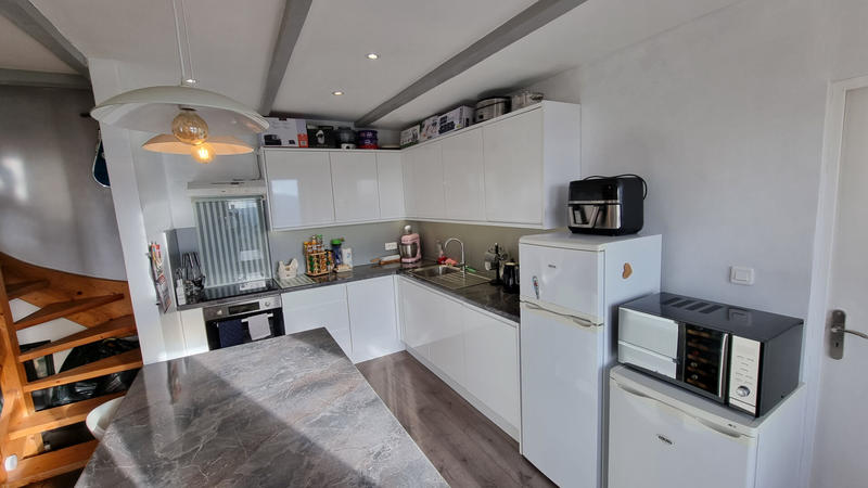 Maison - 123 m² - 9 pièces