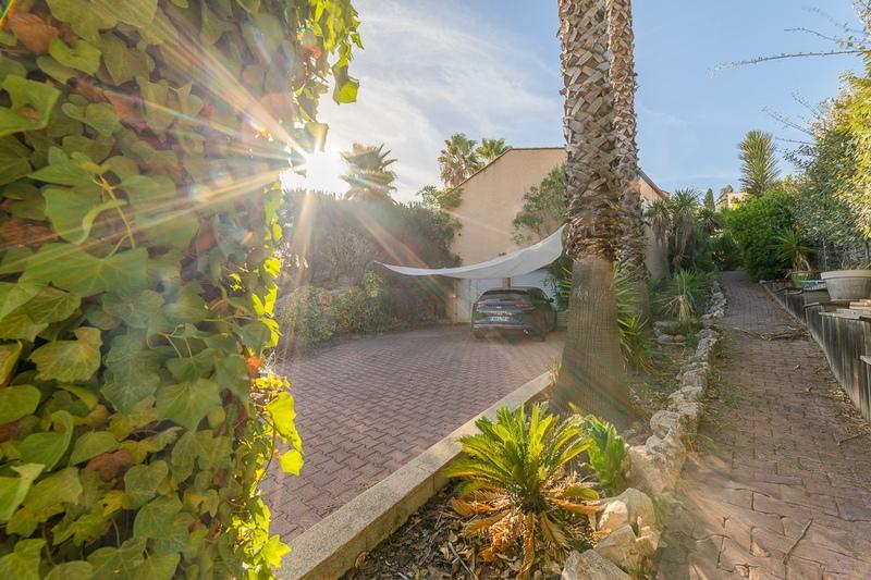 Villa - 230 m² - 6 pièces