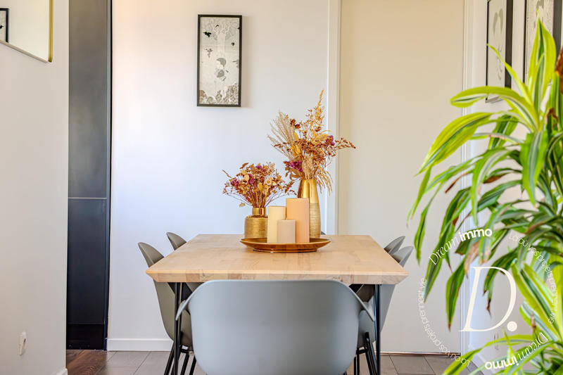 Appartement - 84 m² - 3 pièces