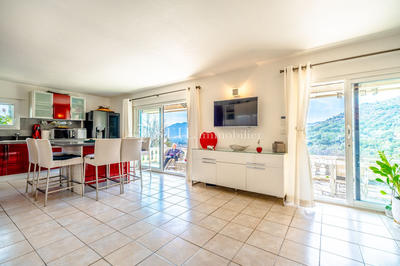 Villa - 128 m² - 6 pièces