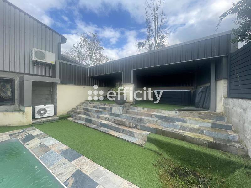 Maison - 550 m² - 5 pièces